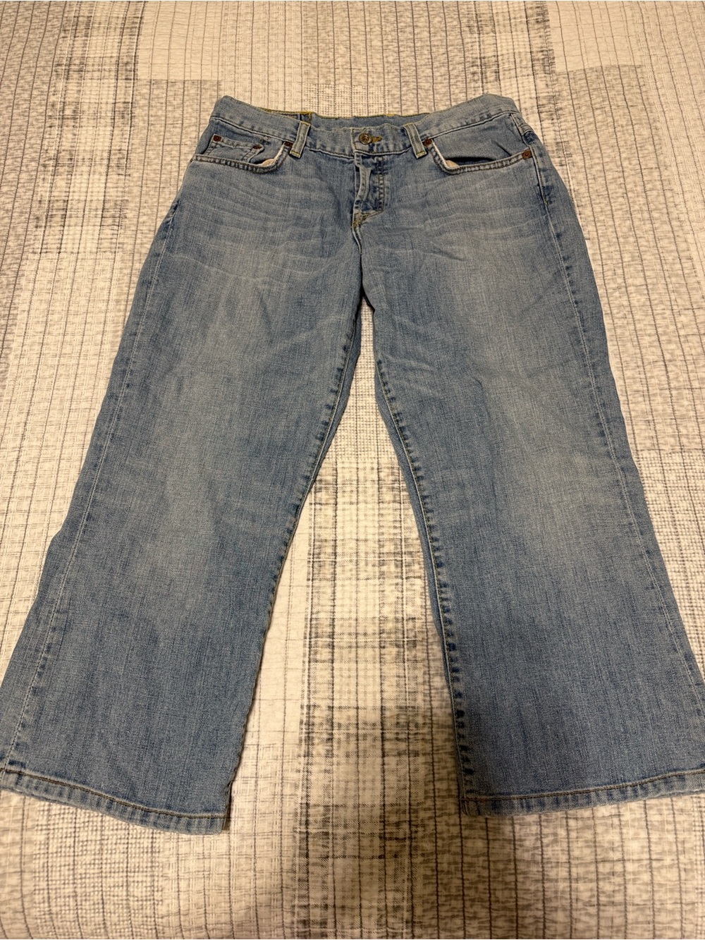 Lucky brand size 10/30 straight leg easy coaster rider crop blue jeans